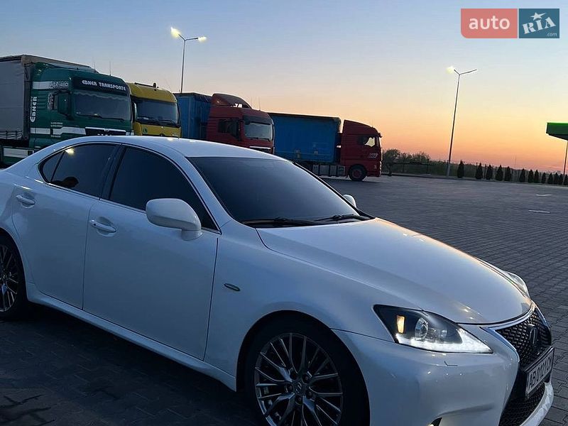 Седан Lexus IS 2007 в Виннице