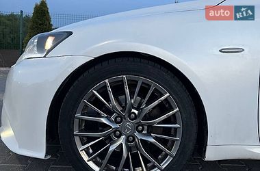Седан Lexus IS 2007 в Виннице
