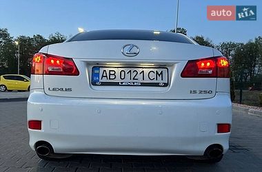Седан Lexus IS 2007 в Виннице