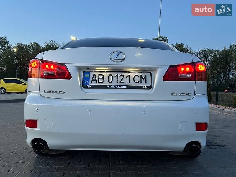 Седан Lexus IS 2007 в Виннице