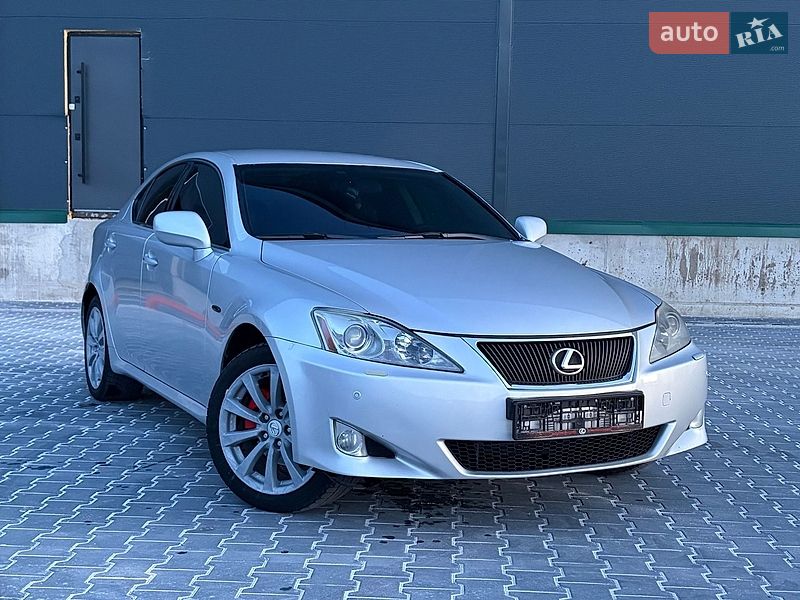 Седан Lexus IS 2005 в Тернополі