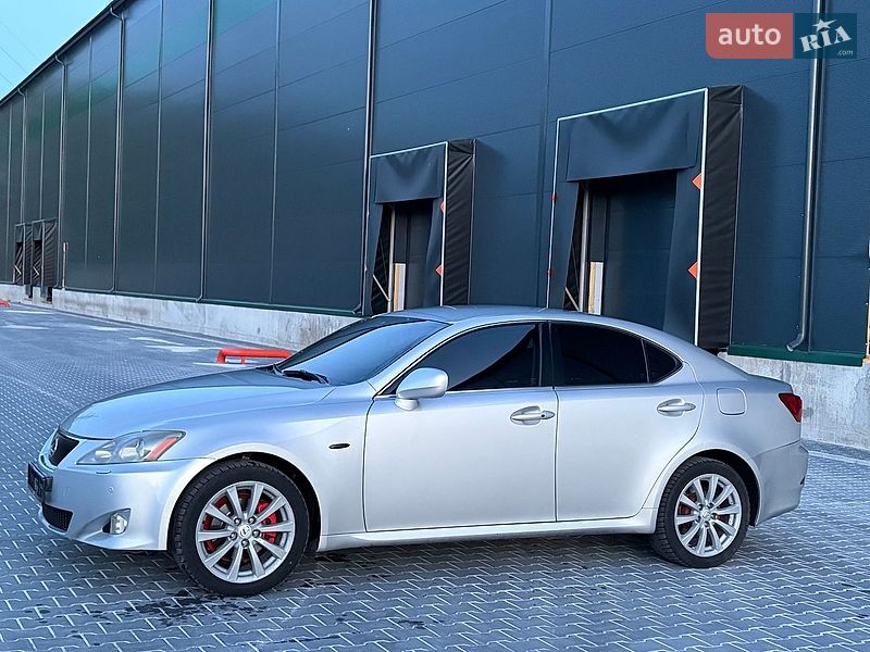 Седан Lexus IS 2005 в Тернополі