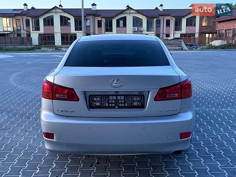 Седан Lexus IS 2005 в Тернополі