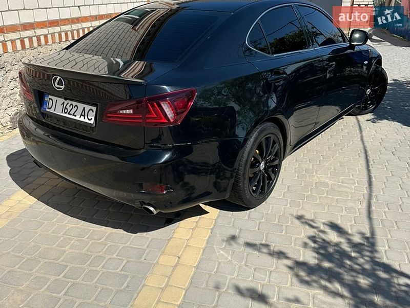 Седан Lexus IS 2007 в Тростянце