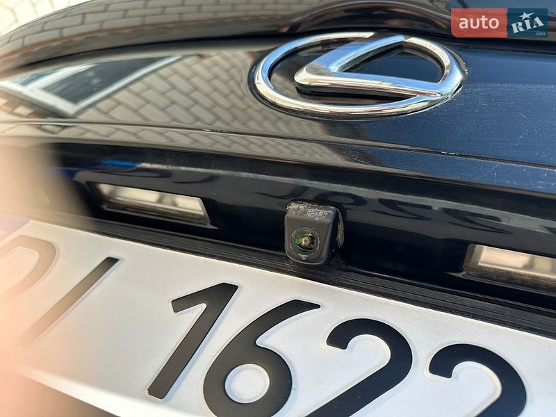 Седан Lexus IS 2007 в Тростянце
