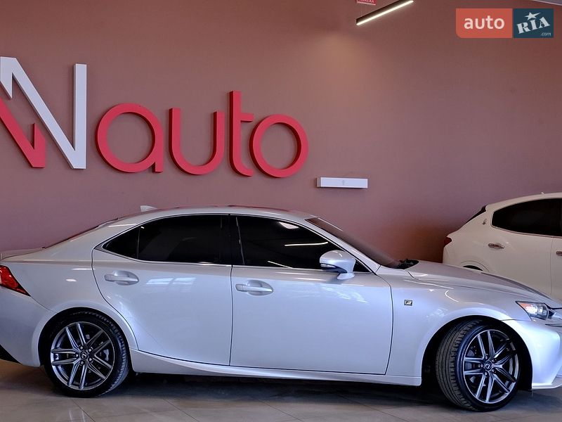Седан Lexus IS 2013 в Одесі