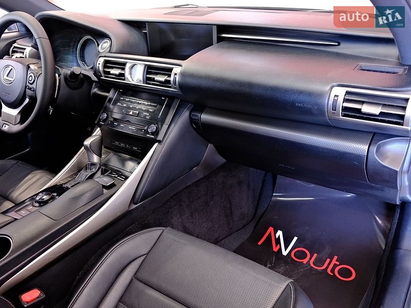 Седан Lexus IS 2013 в Одесі