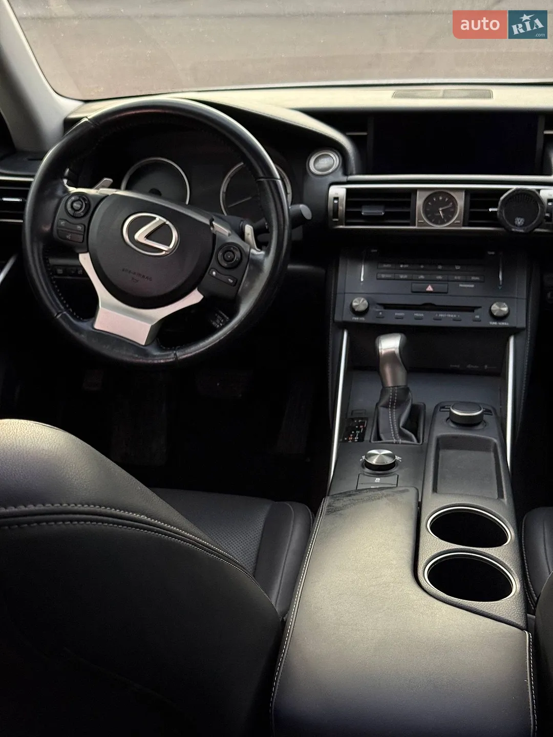 2015 Lexus IS - мініатюра 8