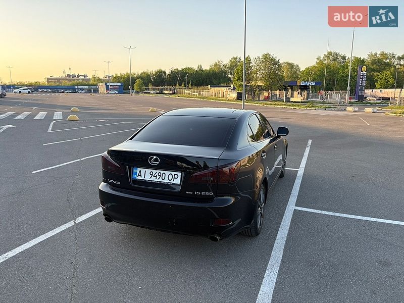 Седан Lexus IS 2006 в Киеве