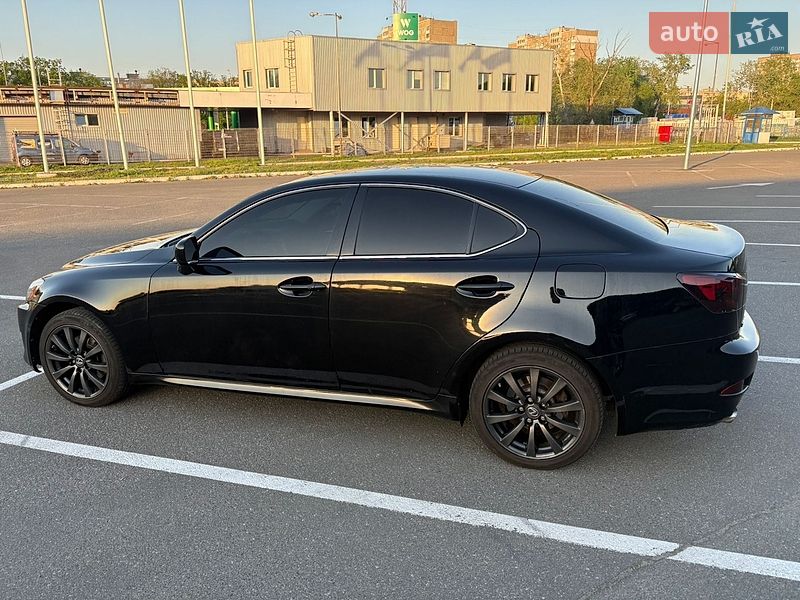 Седан Lexus IS 2006 в Киеве