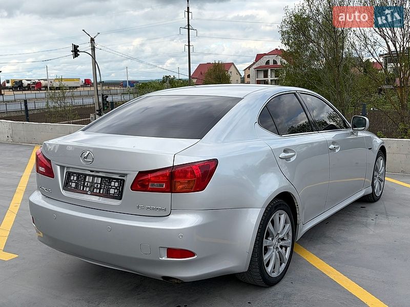 Седан Lexus IS 2005 в Тернополе