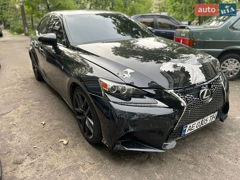 Седан Lexus IS 2014 в Києві