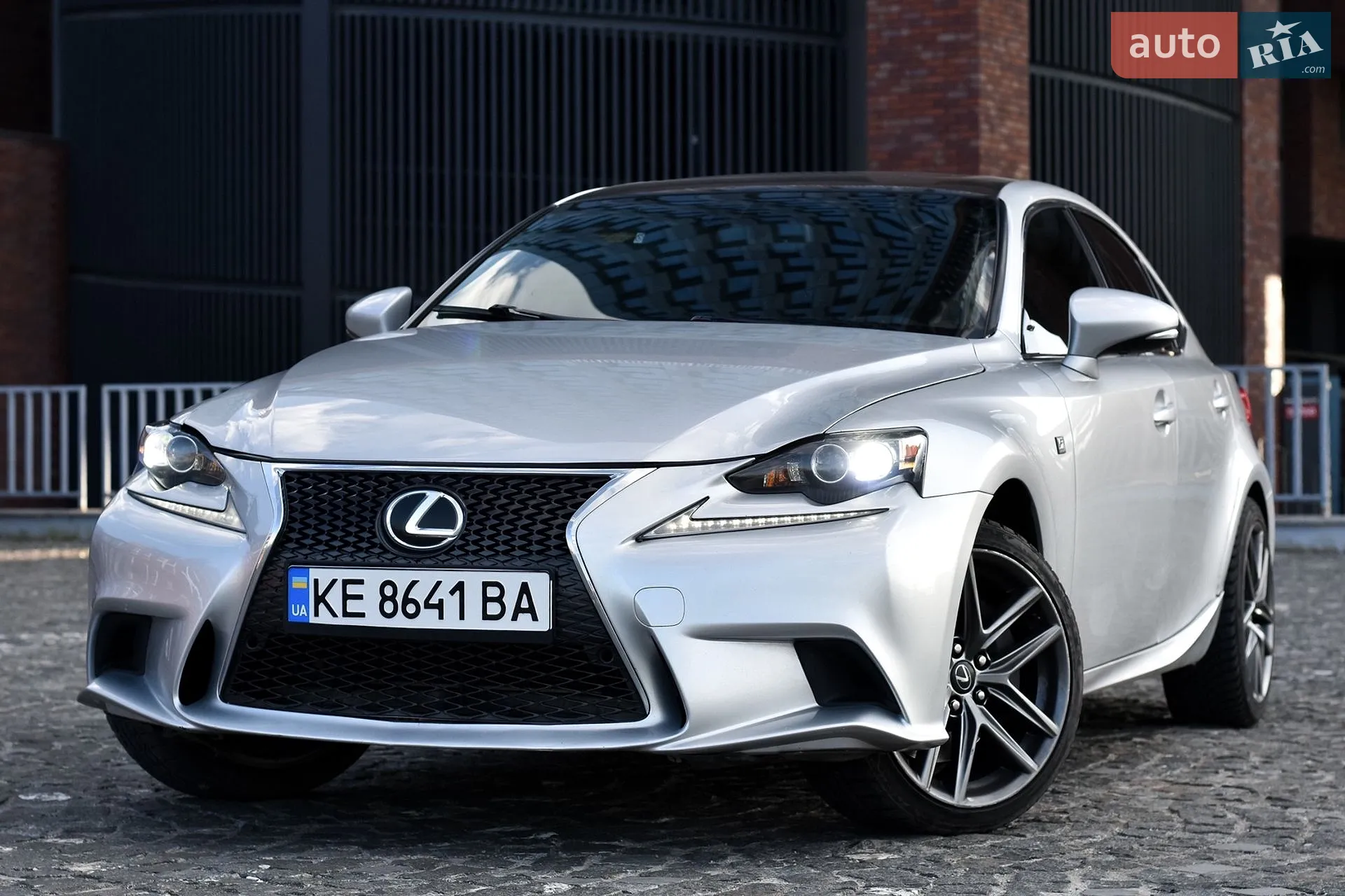 2016 Lexus IS - мініатюра 6