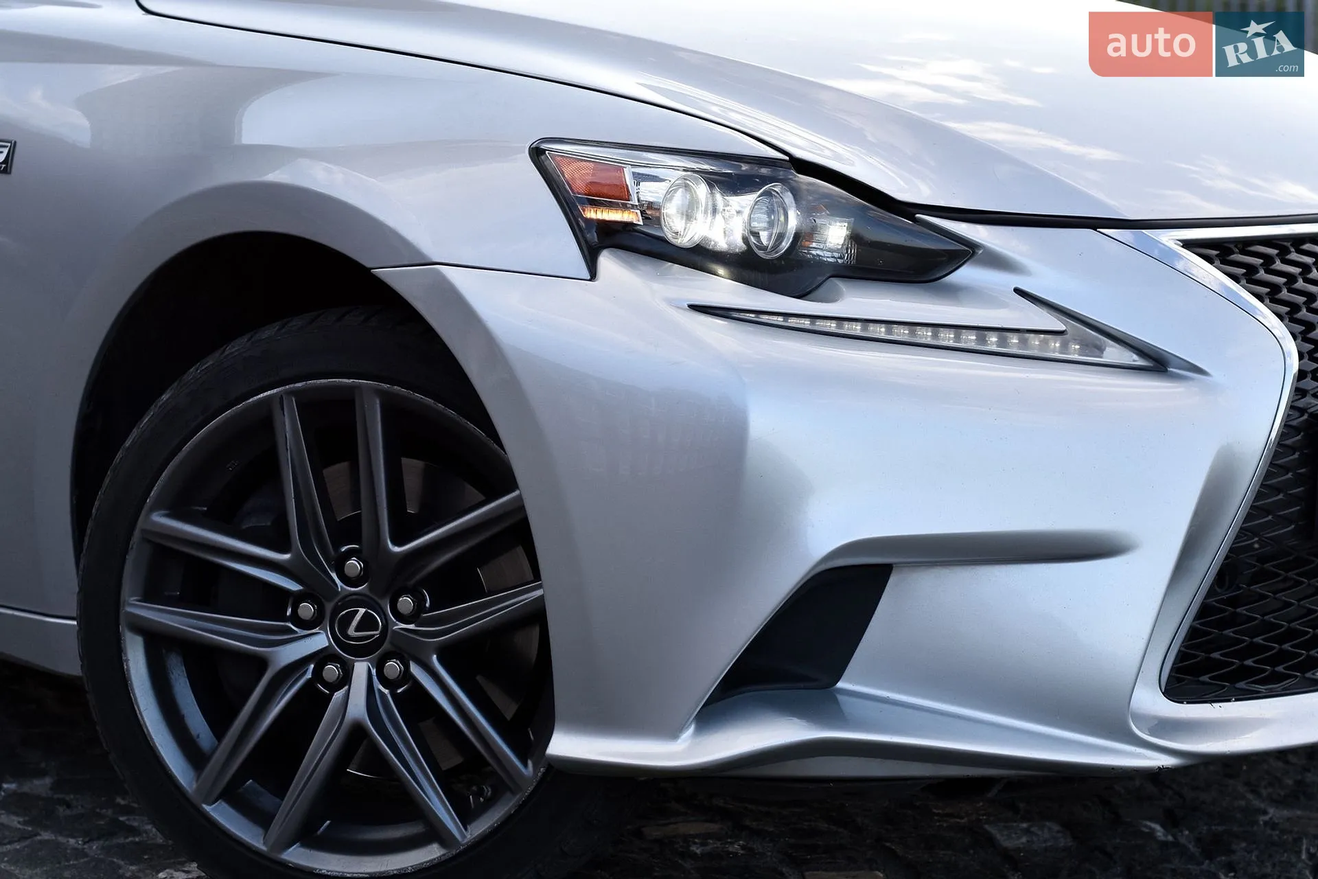 2016 Lexus IS - мініатюра 4