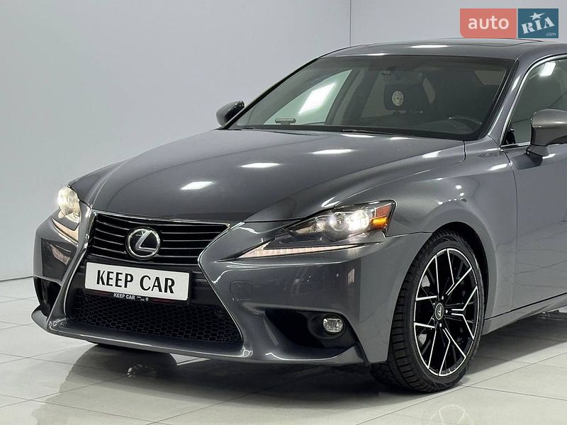 Седан Lexus IS 2015 в Одессе