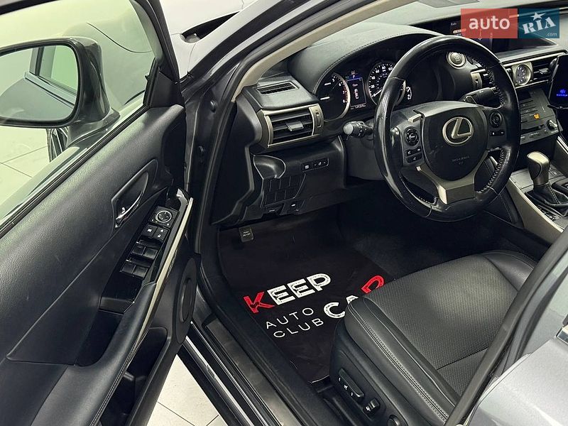 Седан Lexus IS 2015 в Одессе