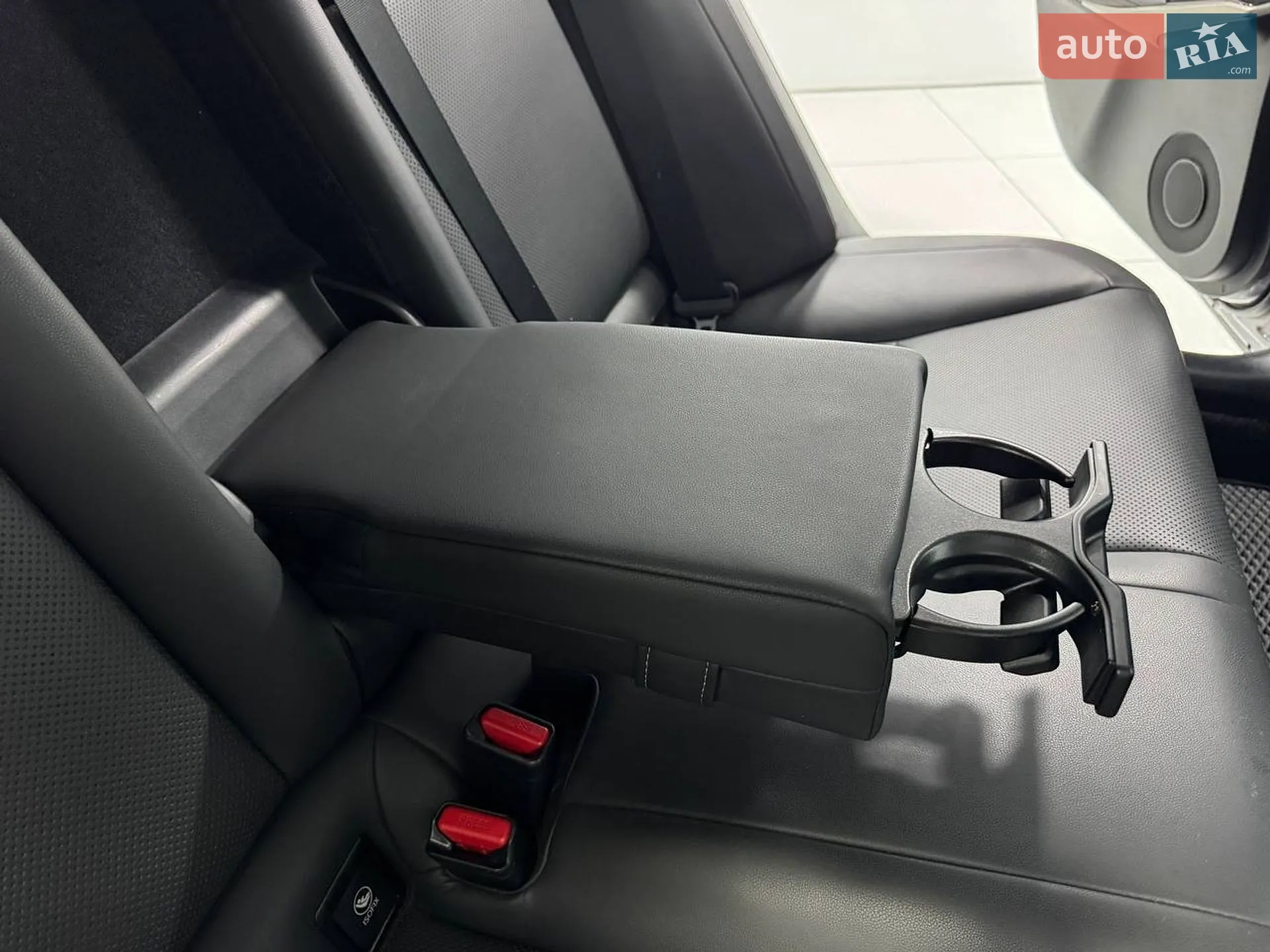 2015 Lexus IS - мініатюра 33
