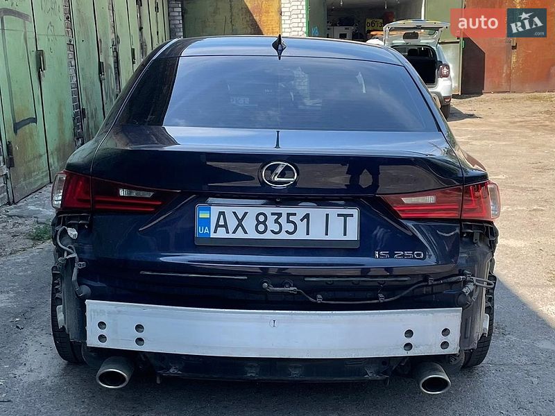 Седан Lexus IS 2014 в Киеве