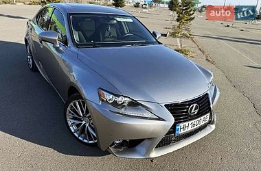 Седан Lexus IS 2015 в Одесі