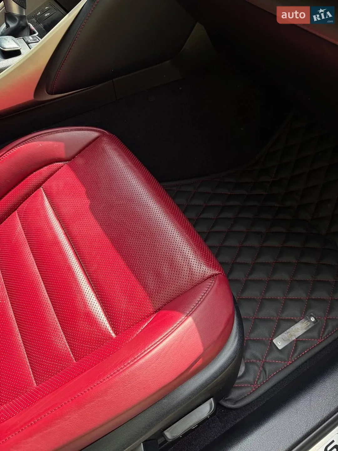 2013 Lexus IS - мініатюра 15