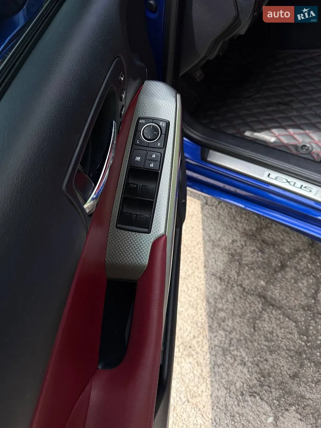 2013 Lexus IS - мініатюра 17