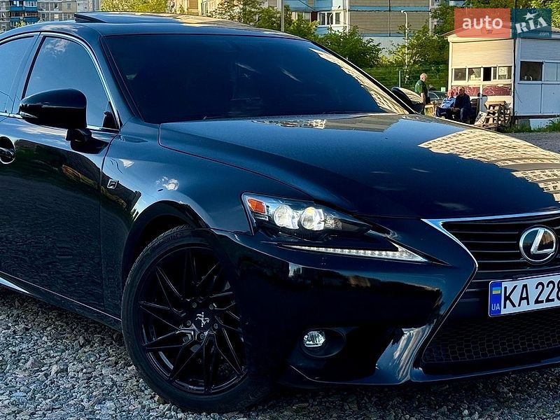 Седан Lexus IS 2014 в Киеве