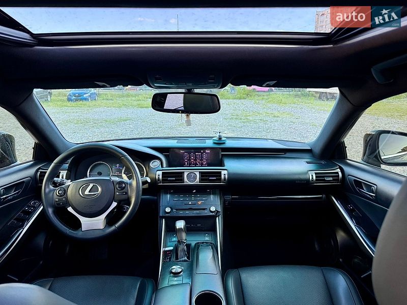 Седан Lexus IS 2014 в Киеве