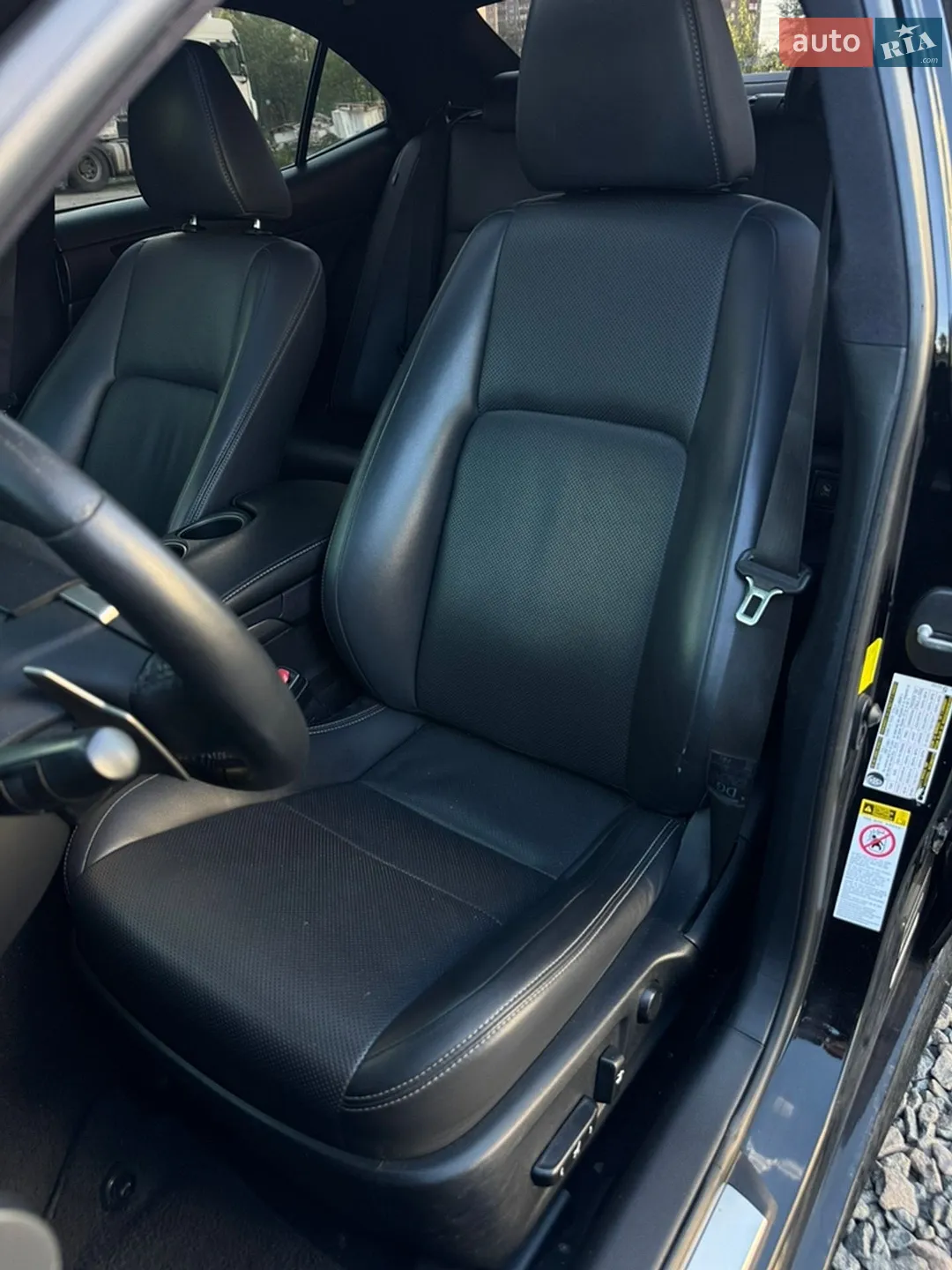 2014 Lexus IS - мініатюра 21
