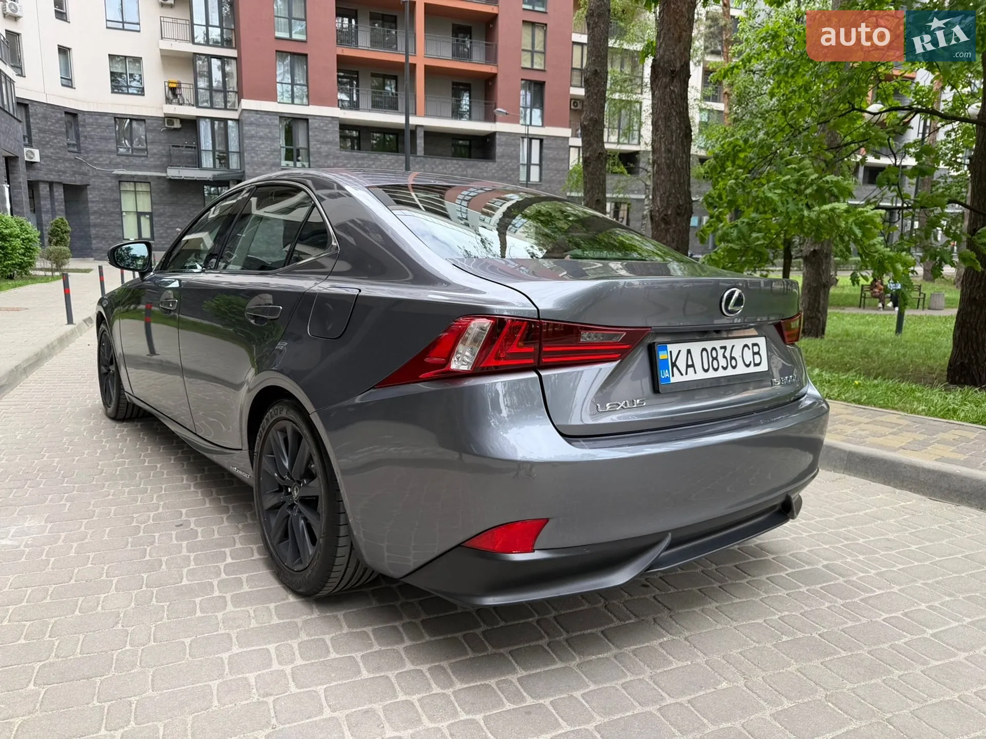 2016 Lexus IS - мініатюра 11