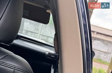 Седан Lexus IS 2014 в Киеве