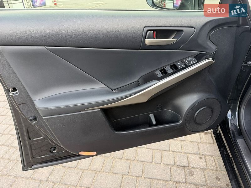 Седан Lexus IS 2017 в Одесі фото 11 Седан Lexus IS 2017 в Одесі