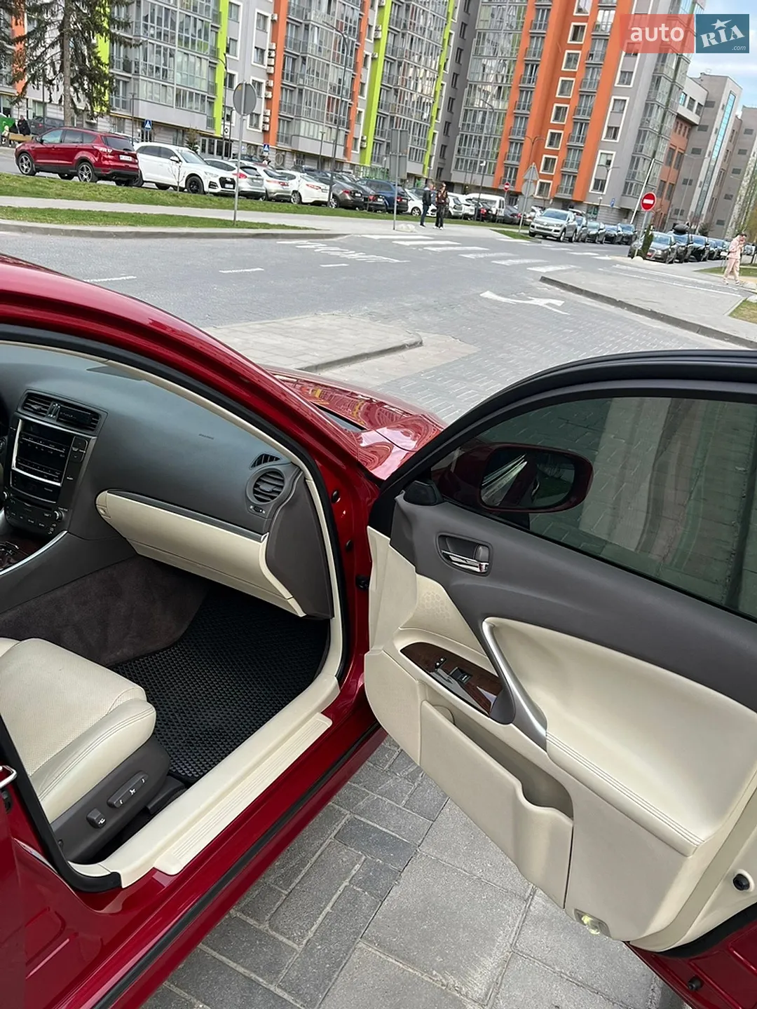 2012 Lexus IS - мініатюра 22