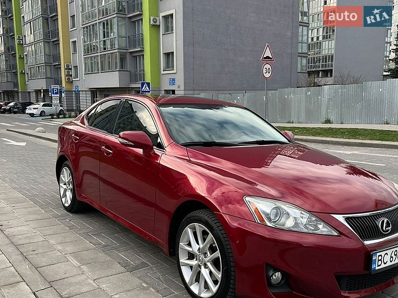 Седан Lexus IS 2012 в Львове