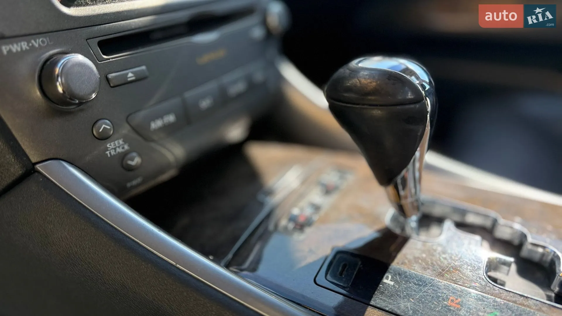 2013 Lexus IS - мініатюра 36