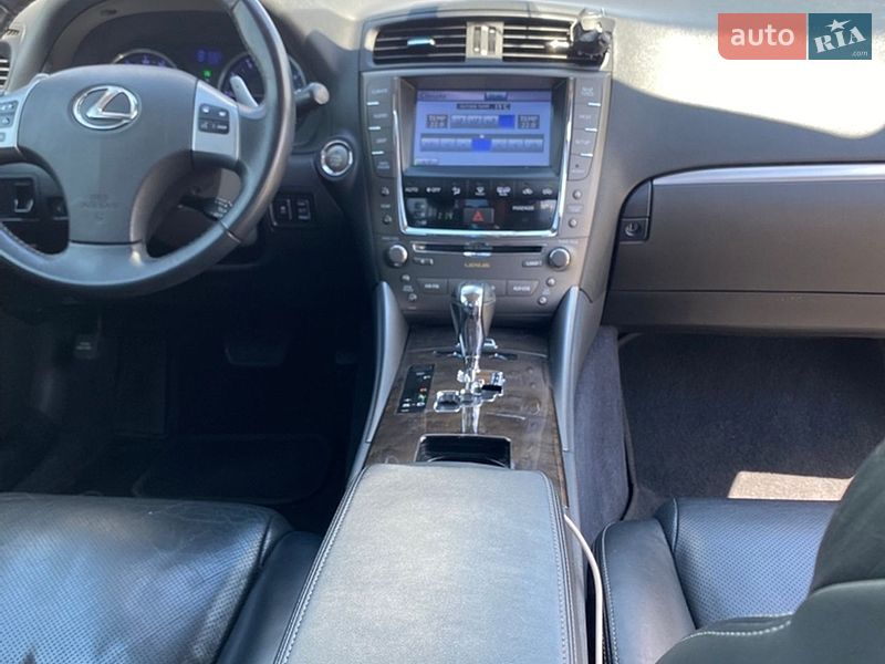 Седан Lexus IS 2011 в Киеве
