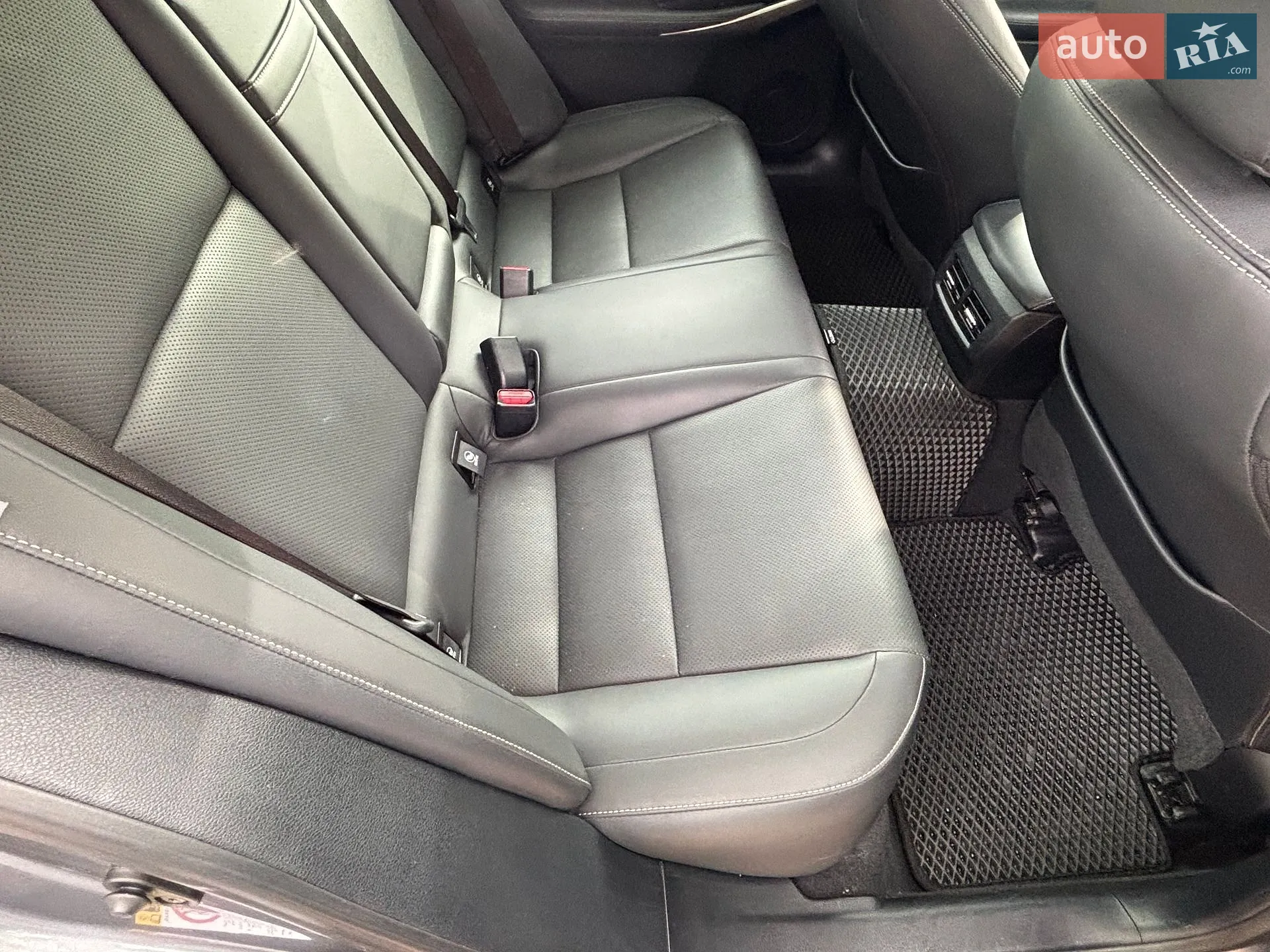 2014 Lexus IS - мініатюра 22