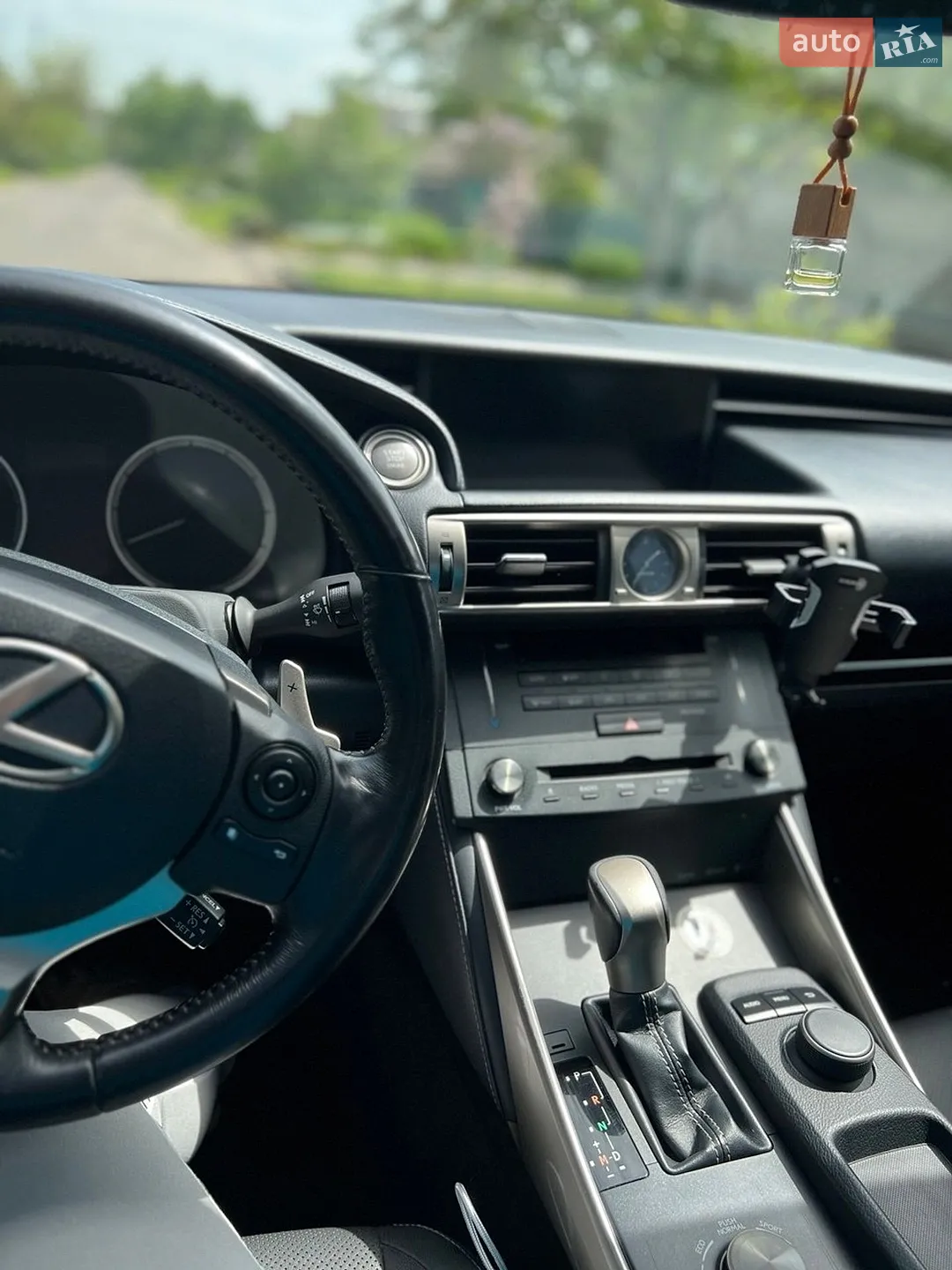 2014 Lexus IS - мініатюра 25