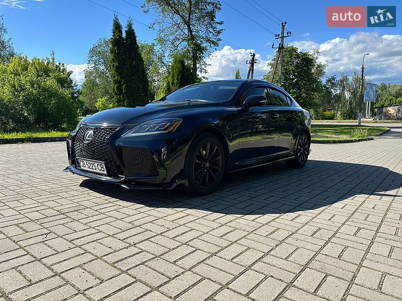 Седан Lexus IS 2010 в Прилуках