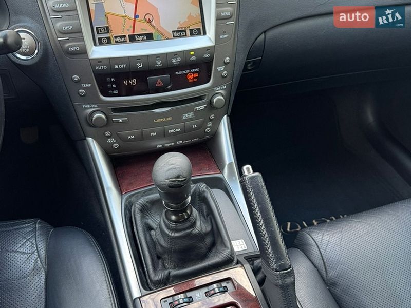 Седан Lexus IS 2007 в Чернівцях