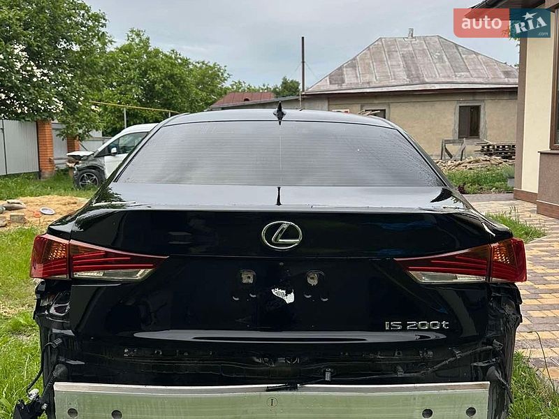Седан Lexus IS 2016 в Одесі