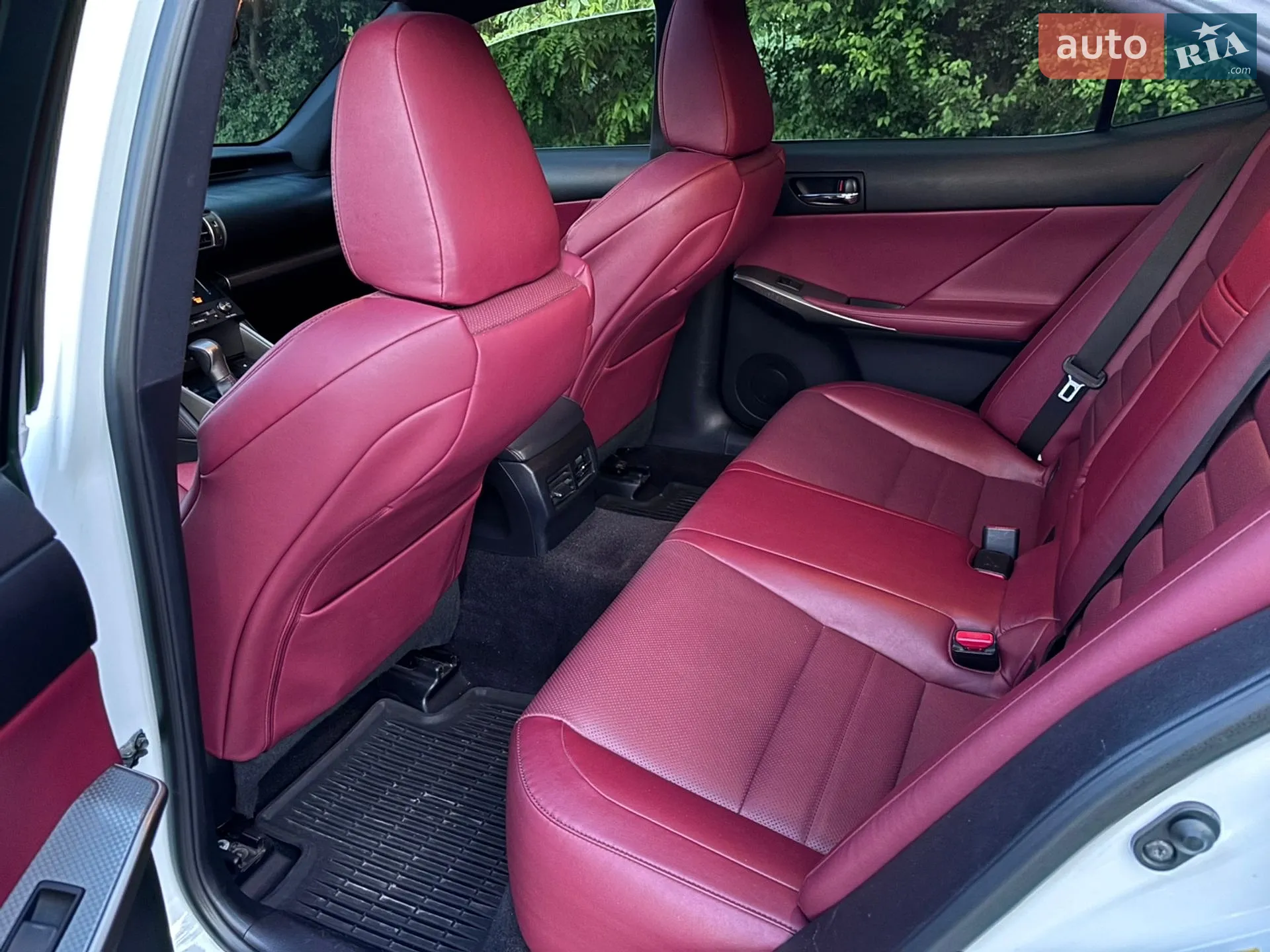 2013 Lexus IS - мініатюра 13