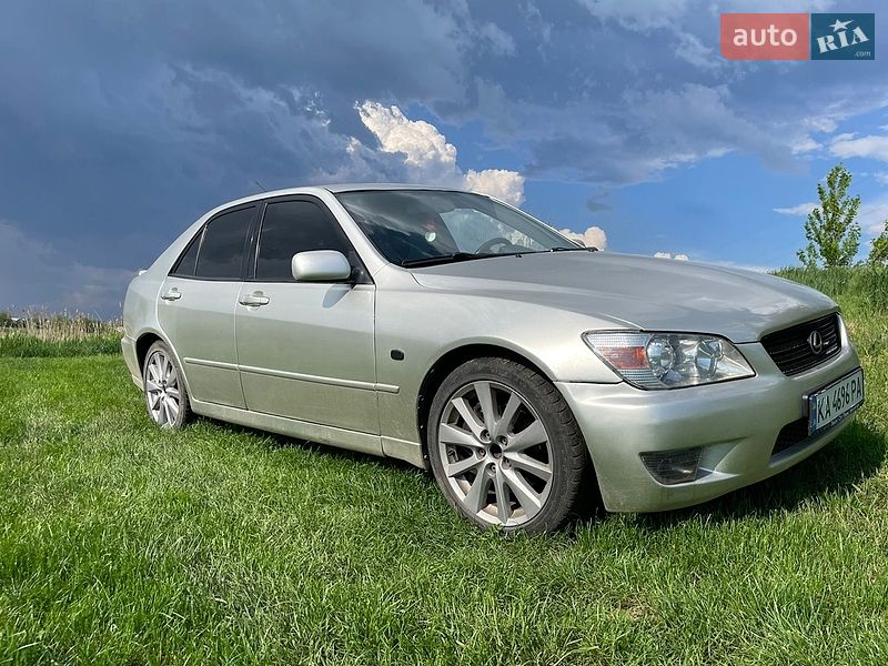 Седан Lexus IS 1999 в Белой Церкви