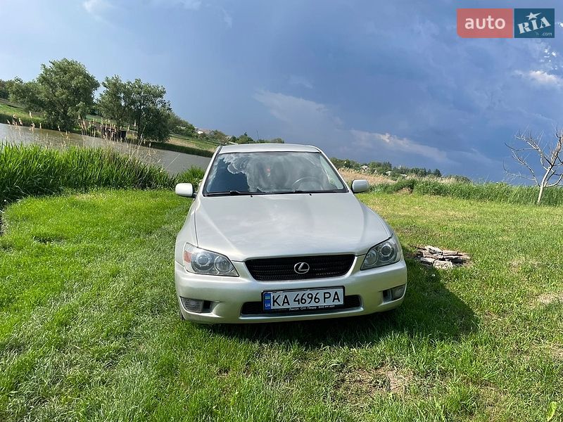 Седан Lexus IS 1999 в Белой Церкви