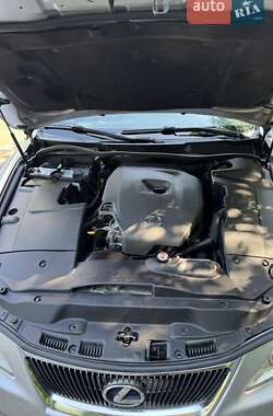 Седан Lexus IS 2007 в Петропавловской Борщаговке