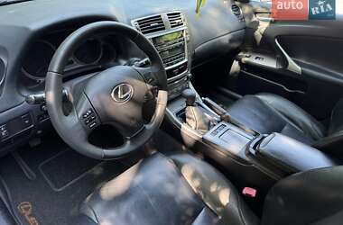 Седан Lexus IS 2007 в Петропавловской Борщаговке