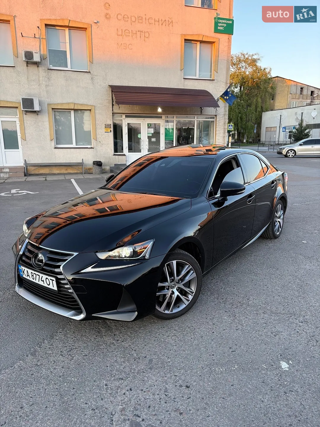 2020 Lexus IS - мініатюра 14