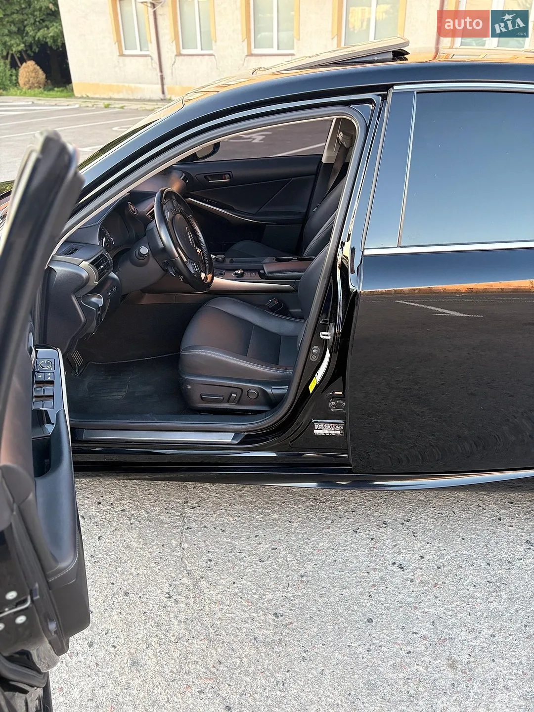 2020 Lexus IS - мініатюра 19