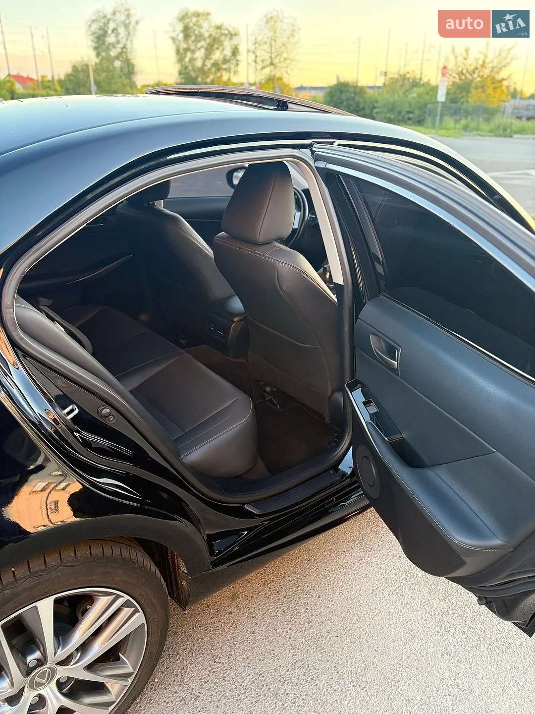 2020 Lexus IS - мініатюра 29