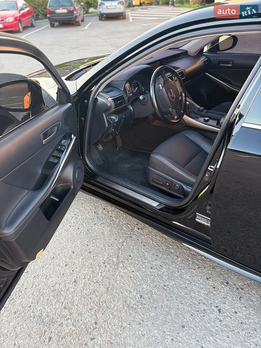 2020 Lexus IS - мініатюра 32