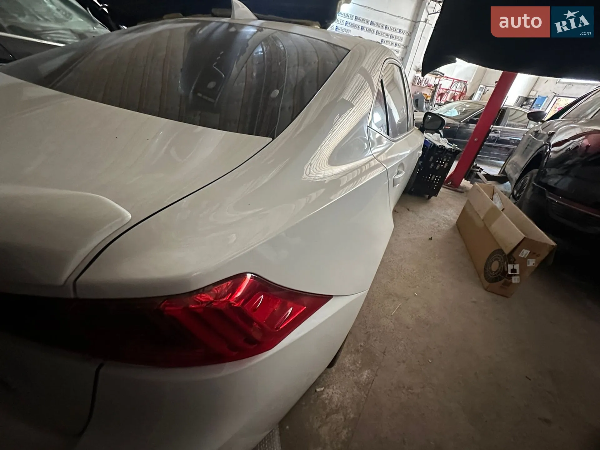 2019 Lexus IS - мініатюра 9